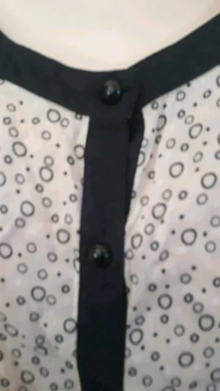 🐾Chemise sans col 44 - photo numéro 2