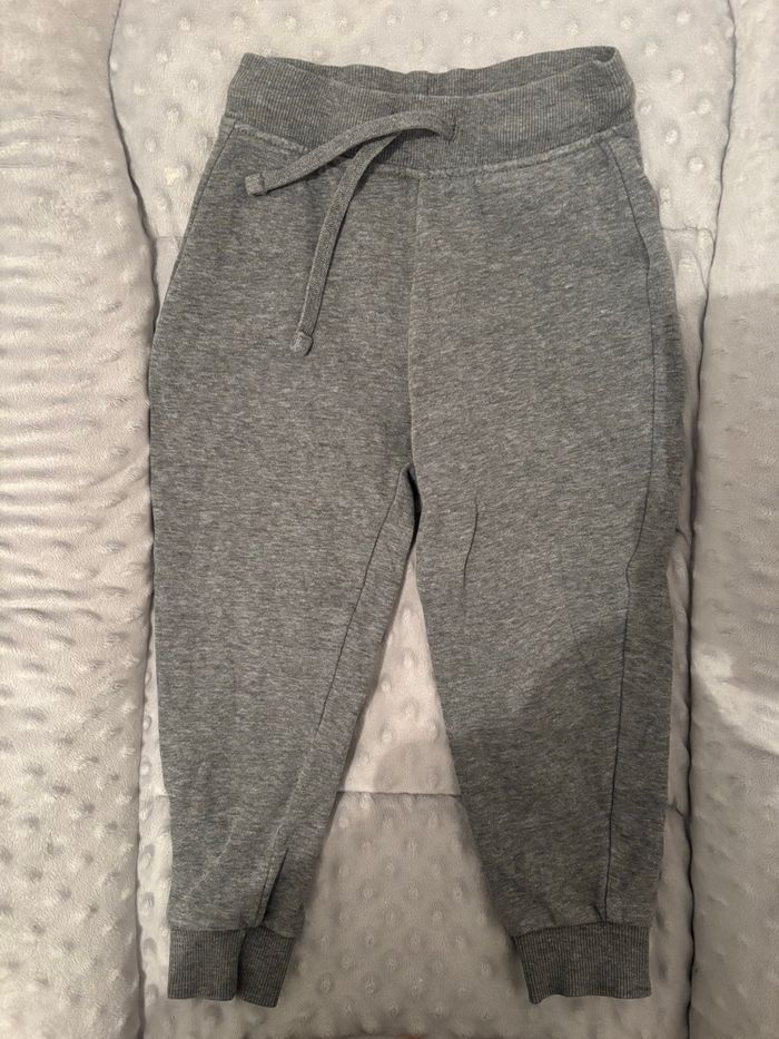 Lot joggings Kiabi - photo numéro 4