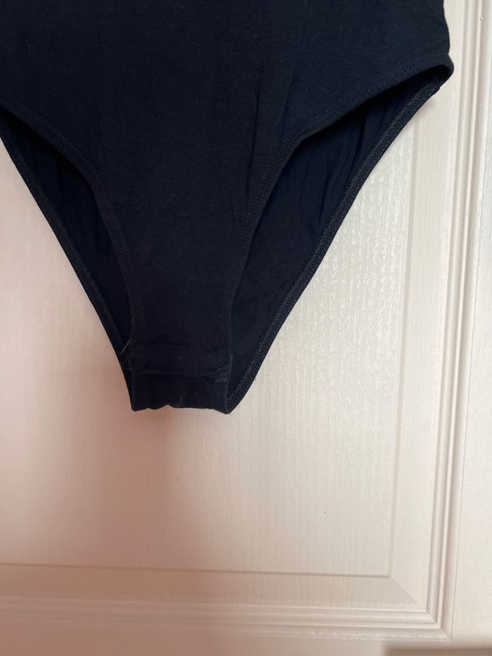 Body femme - photo numéro 3