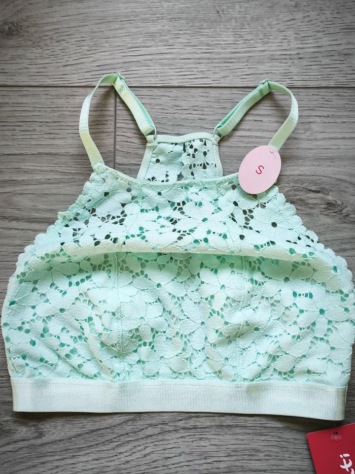 Brassière