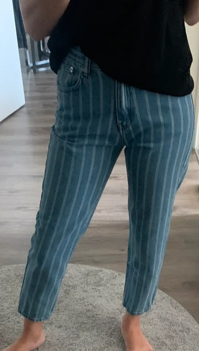 Jean Pull&Bear rayé bleu/blanc - photo numéro 3