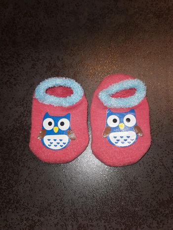 Chaussons anti-dérapants bébé fille 6/12 mois comme neufs