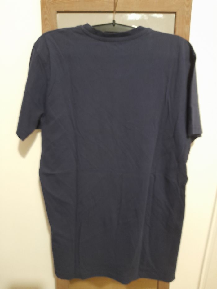 Tee-shirt taille S New Era - photo numéro 2