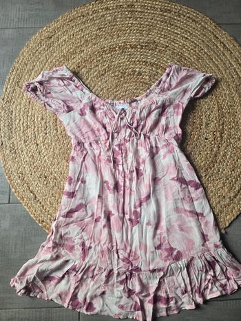Jolie robe mignonne taille M lefties