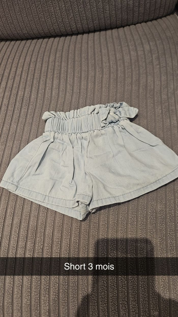 Vêtements bébé 1 à 3 mois - photo numéro 10
