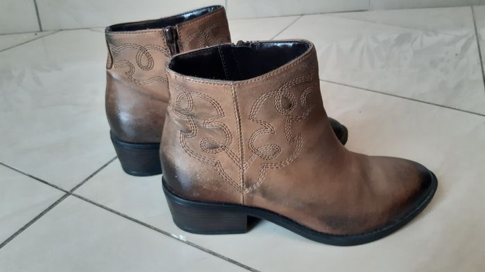 Boots cuir neuve 15€ - photo numéro 2
