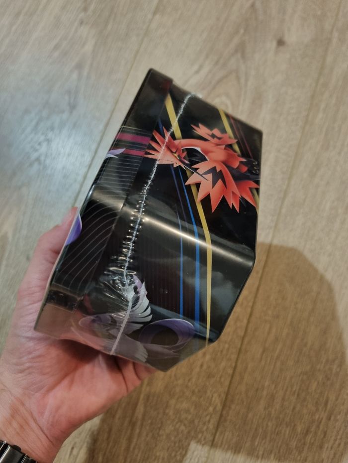 Pokébox Zénith Suprême Artikodin de Galar - photo numéro 2