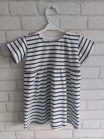 Robe H&M taille 24 mois