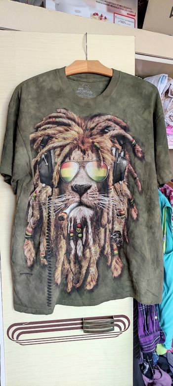 T-shirt The Mountain, Lion en Rasta
