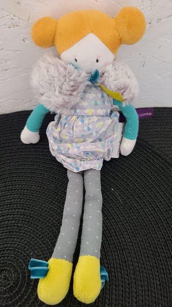 Moulin roty Les parisiennes Melle Blanche doll