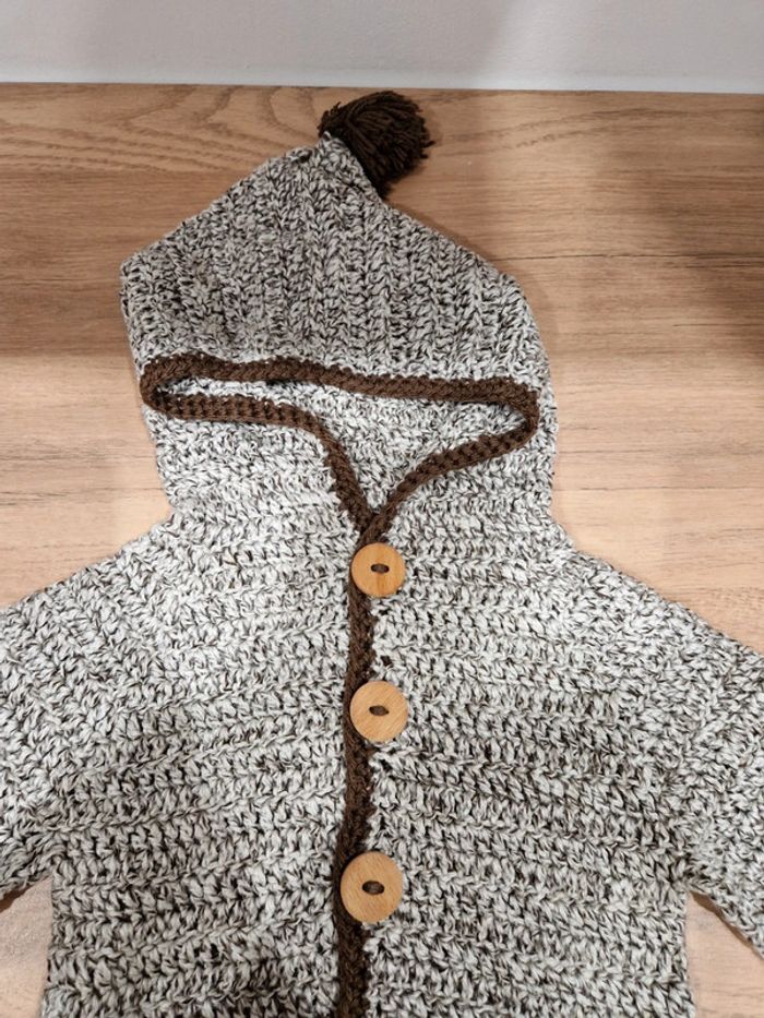Gilet fait main 6mois - photo numéro 2