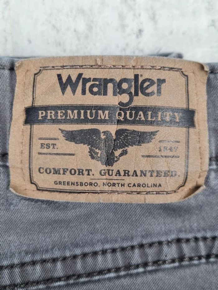 Jeans Wrangler Slim Straight gris – Taille 30x30 Hommes (mesures en photos) - photo numéro 6