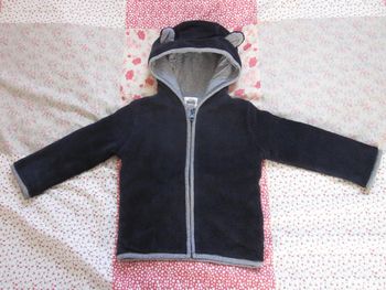 Veste chaude à capuche bleu marine 18 mois