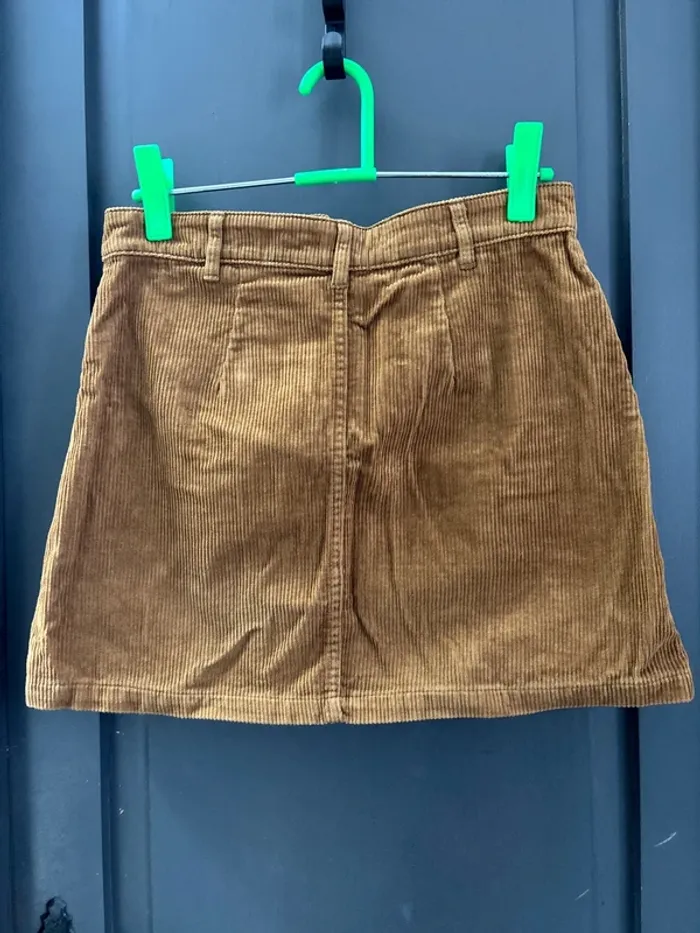 Falda pana Stradivarius