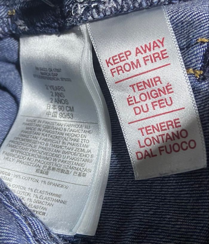 Beau jean evase couleur bleu marque gap taille 2 ans - photo numéro 5