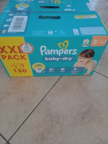 150 couches pampers baby dry taille 3