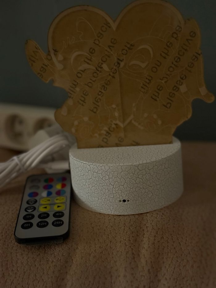 Lampe veilleuse stitch - photo numéro 8