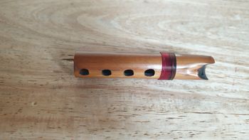 Bijou fantaisie artisanal en bois broche flûte instrument de musique