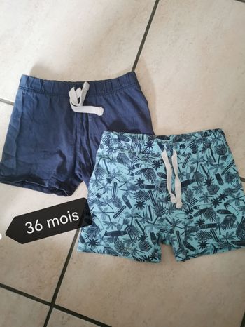 Short 3 ans