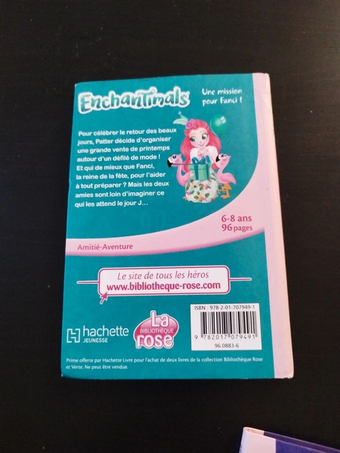 Lot 4 livres Enchantimals - photo numéro 7