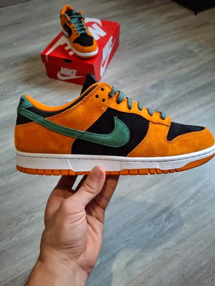 Nike Dunk Low Ceramic Taille 44,5 Neuve