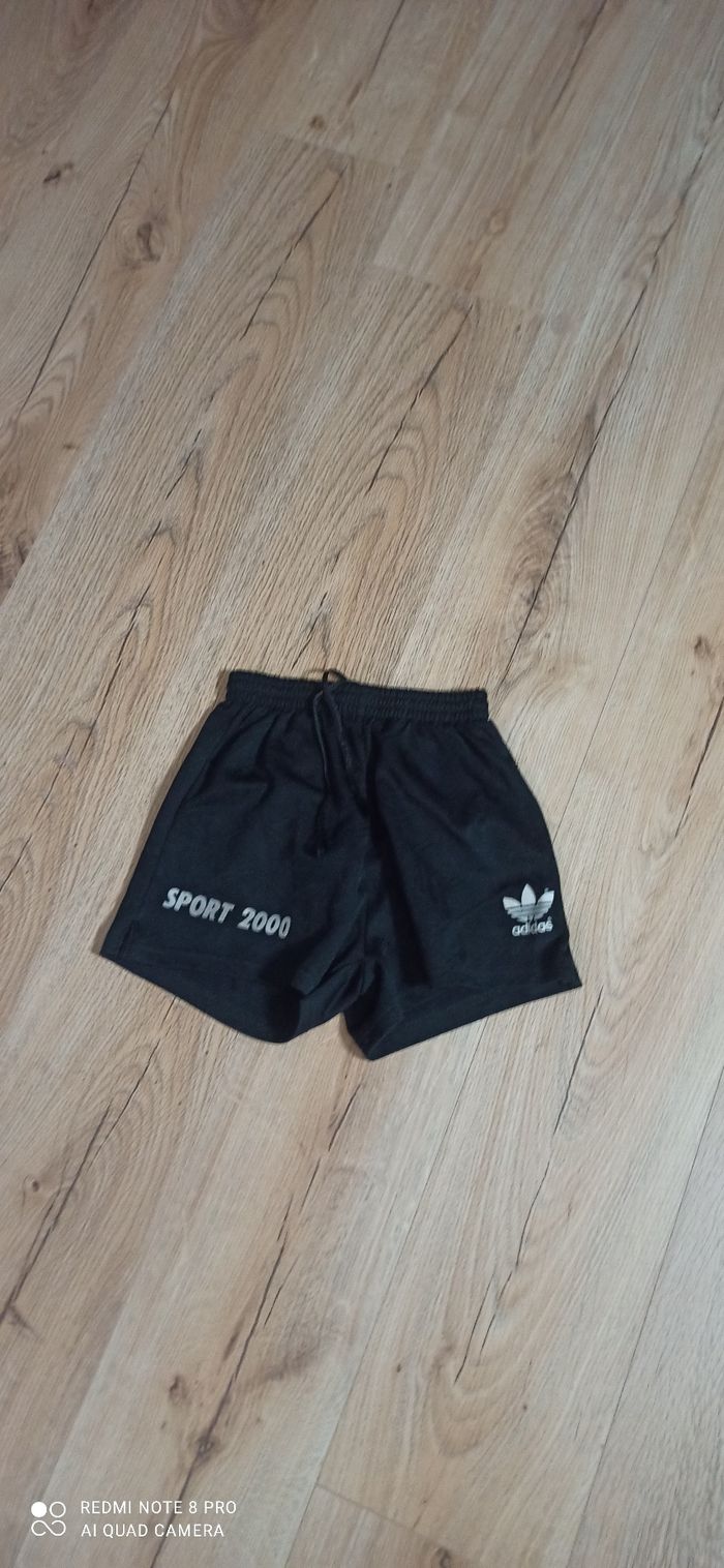 Short Adidas 10 ans