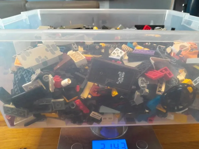 Vends 2 kg de vrac lego .