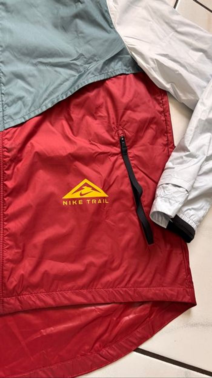 Veste Nike trail rare - photo numéro 3