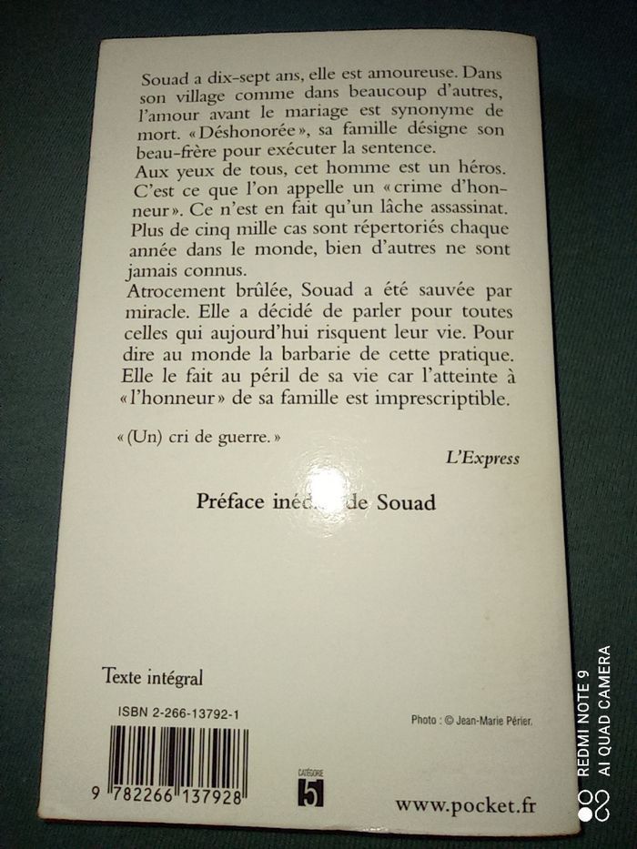 Livre document, Souad brûlée vive, éditions Pocket - photo numéro 2