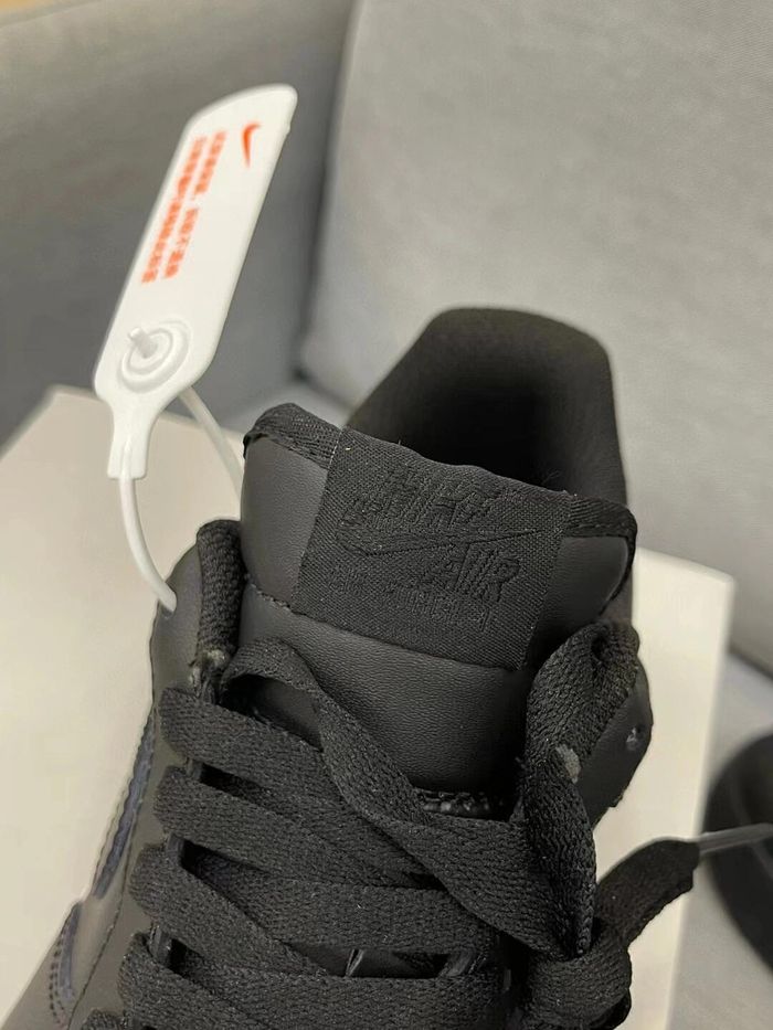 Nike Air Force 1 triple black taille:40 - photo numéro 6