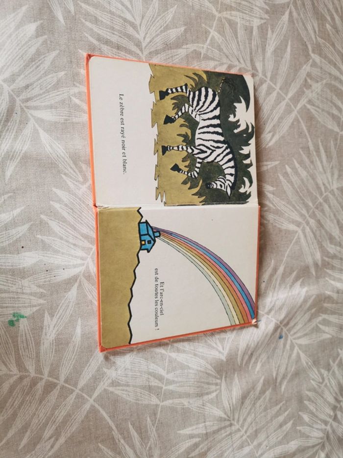 Livre des couleurs - photo numéro 7