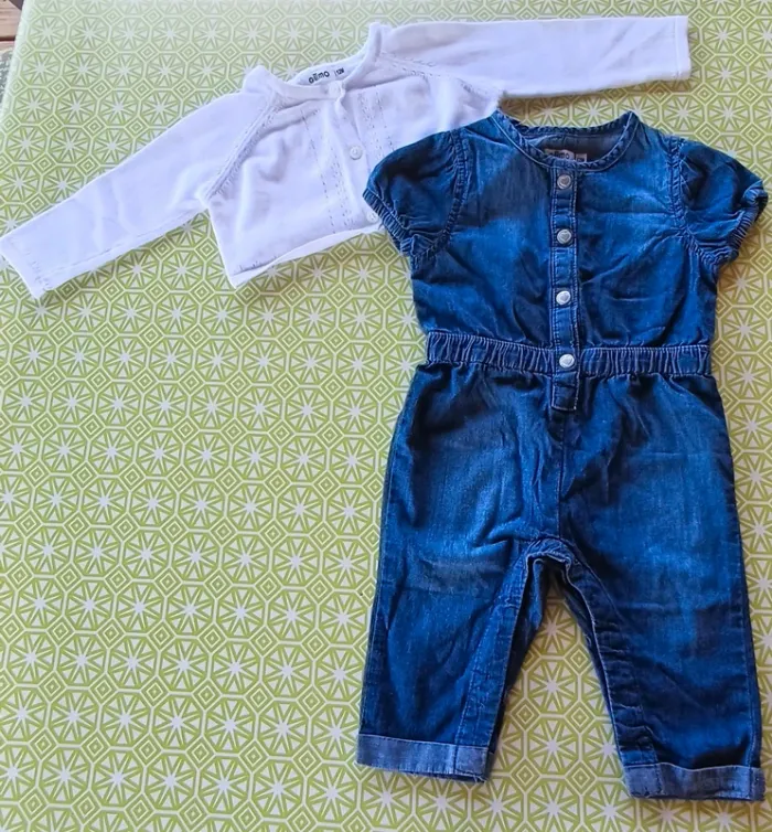 Lot de vêtements fille 12 mois - photo numéro 3