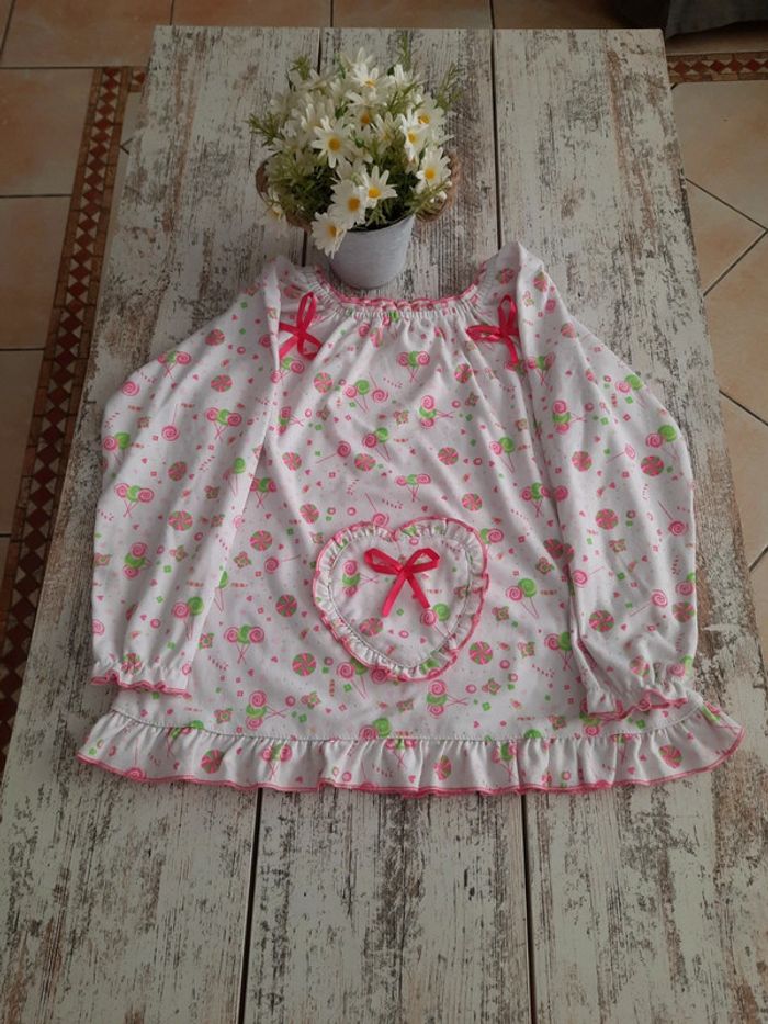 Petit haut dentelle et bonbons 12 ans