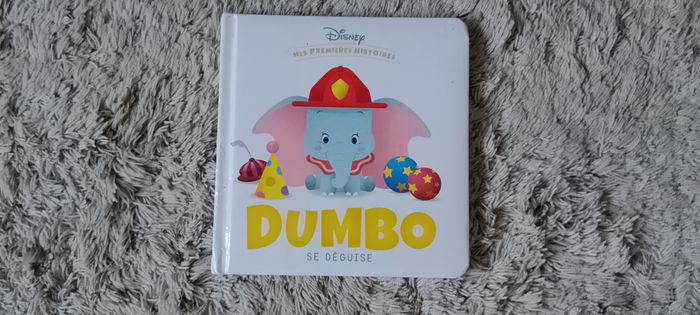 Livre Dumbo se déguise