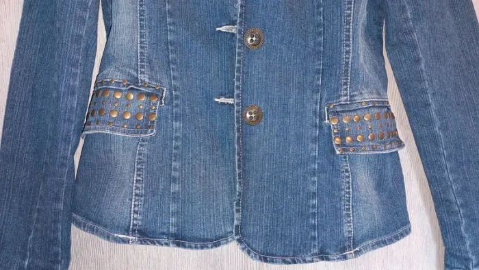 Jolie veste en jean 42 - photo numéro 3