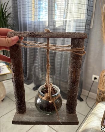 Plante avec support en bois 