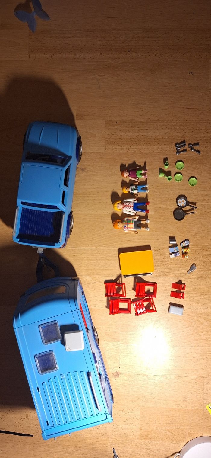 Playmobil Caravane + 4×4 voiture décapotable - photo numéro 6