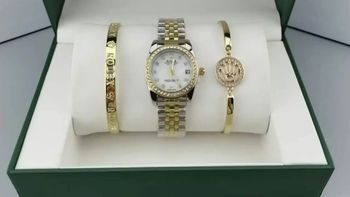 Très jolie ensemble montre bracelet, vendu par ensemble