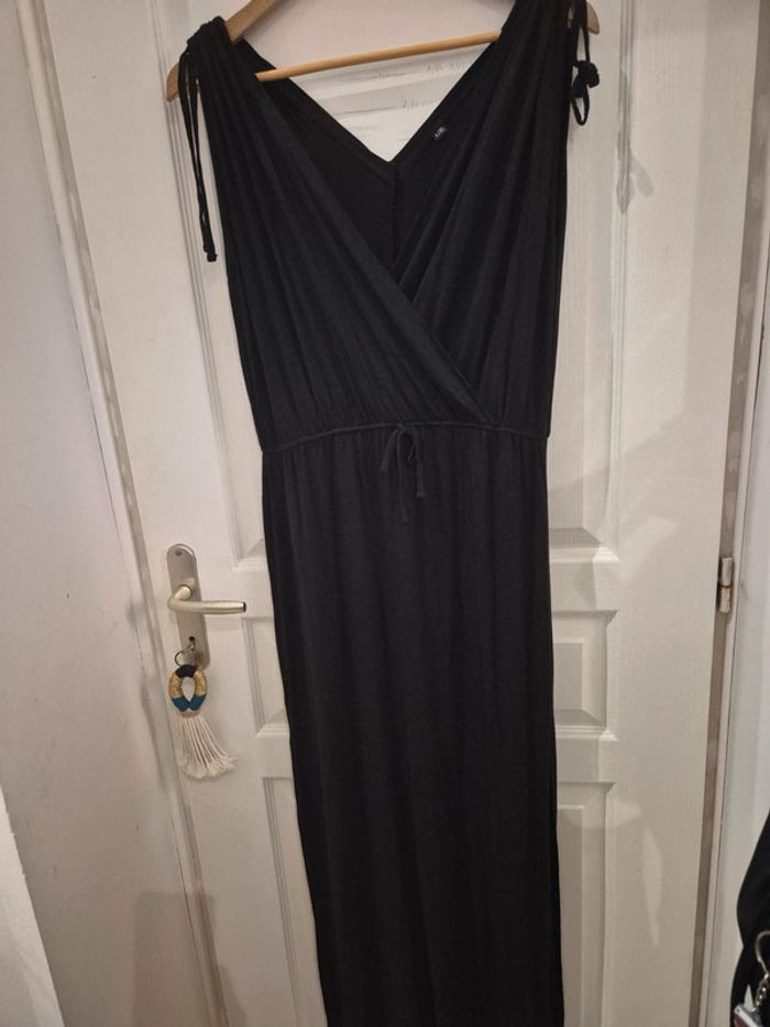Robe noire taille 42 - photo numéro 2