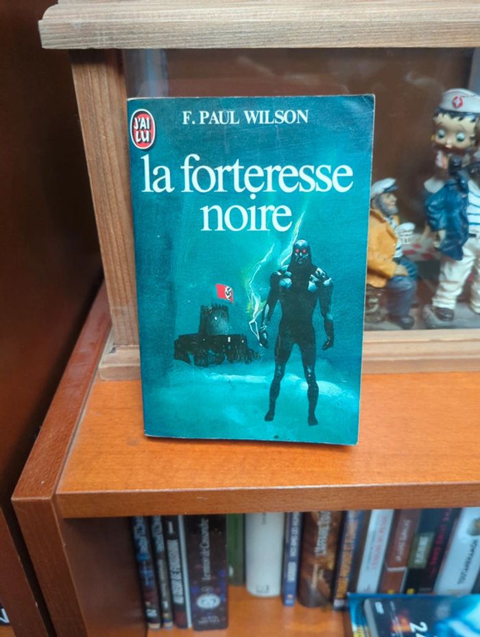 La forteresse noire