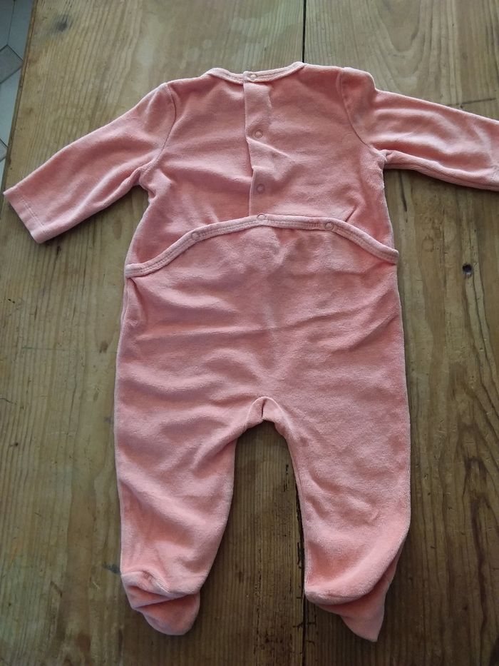 Grenouillère fille taille 6 mois - photo numéro 4
