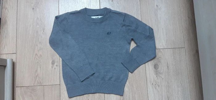 Pull gris "la halle" 3 ans neuf jamais porté