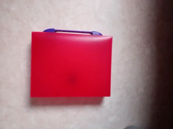 Petite valise fushia et violet en plastique - photo numéro 2