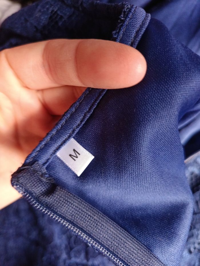 Robe en dentelle - photo numéro 5