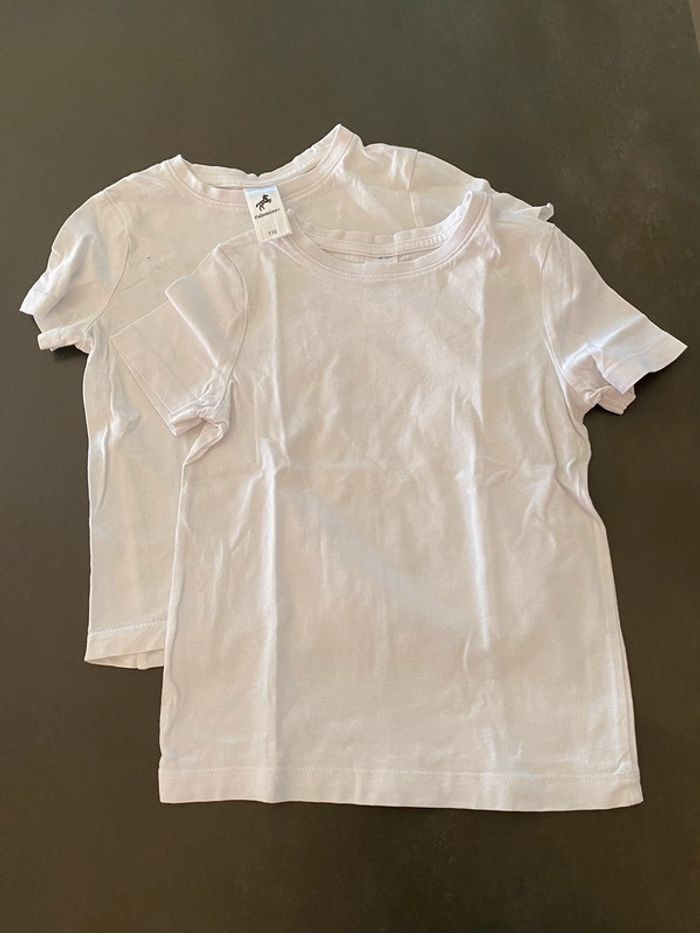 2 t shirt 5 ans lot