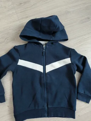Veste zippée à capuche. Decathlon. Garçon 3/4ans