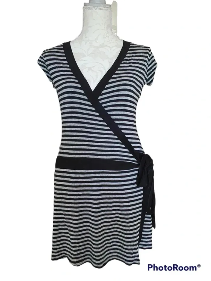 Robe noir grise portefeuille cache coeur taille M 38 vintage - photo numéro 6