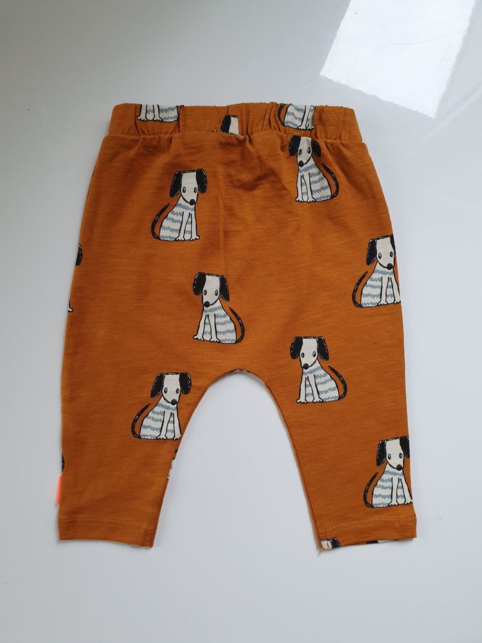 Pantalon motif chien Neuf 3 mois - photo numéro 3