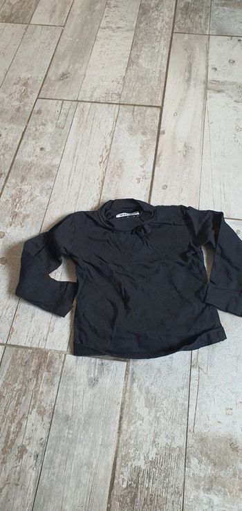 Tshirt in extenso 2 ans en très bon état