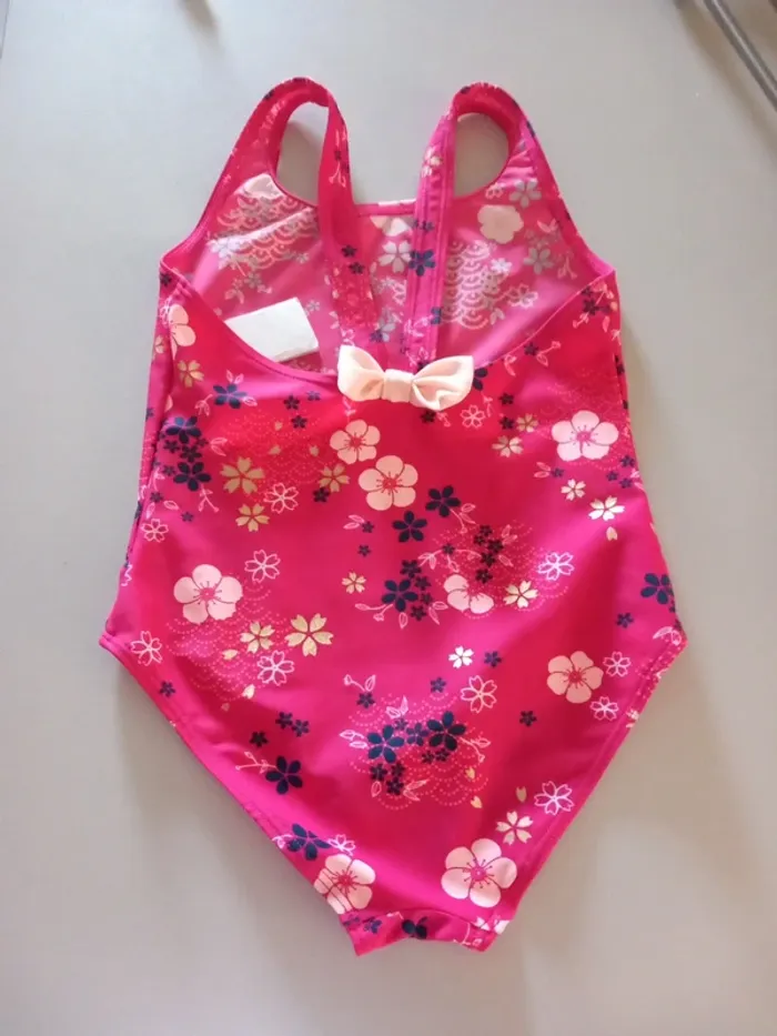 Maillot 1 pièce 4-5 ans - photo numéro 2